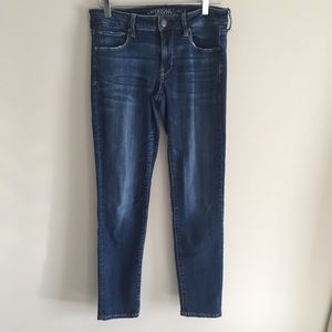 AEO Super Stretch Skinny Jeans 8 Medium Wash